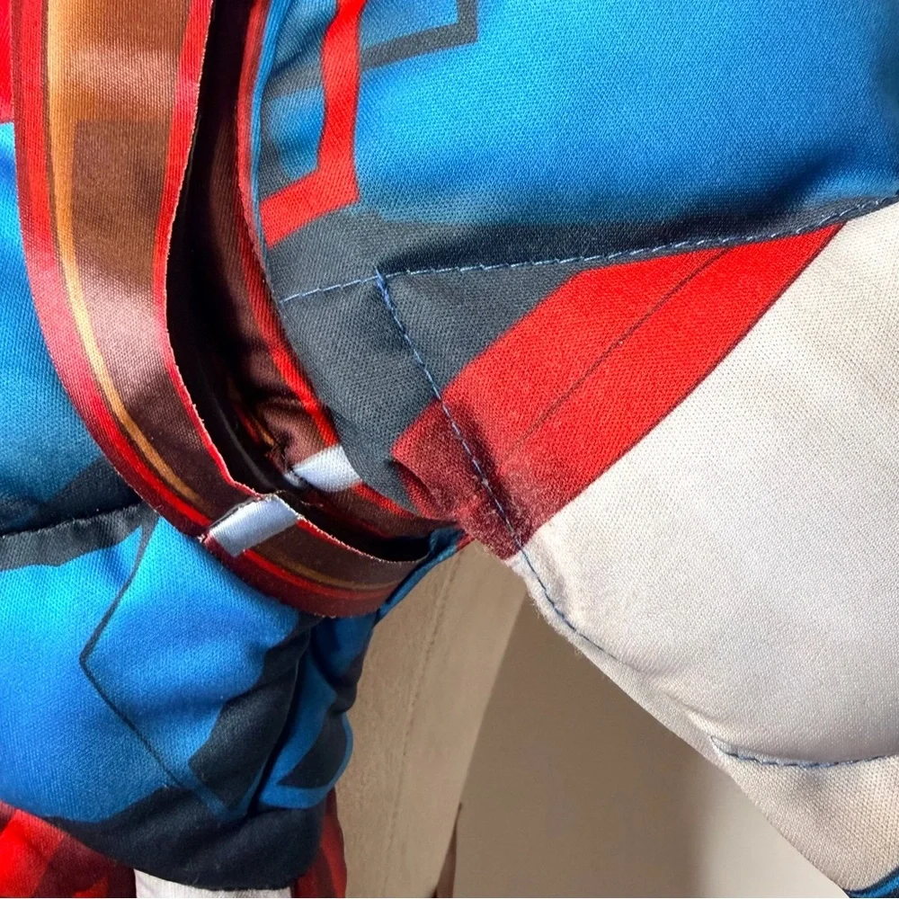 Rubies Marvel Avengers Deluxe Captain America Size Small - Picture 8 of 10